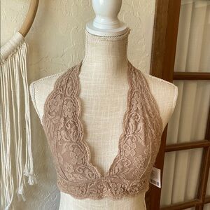 🎉 NWT ‼️OUT FROM UNDER NUDE BRALETTE ‼️